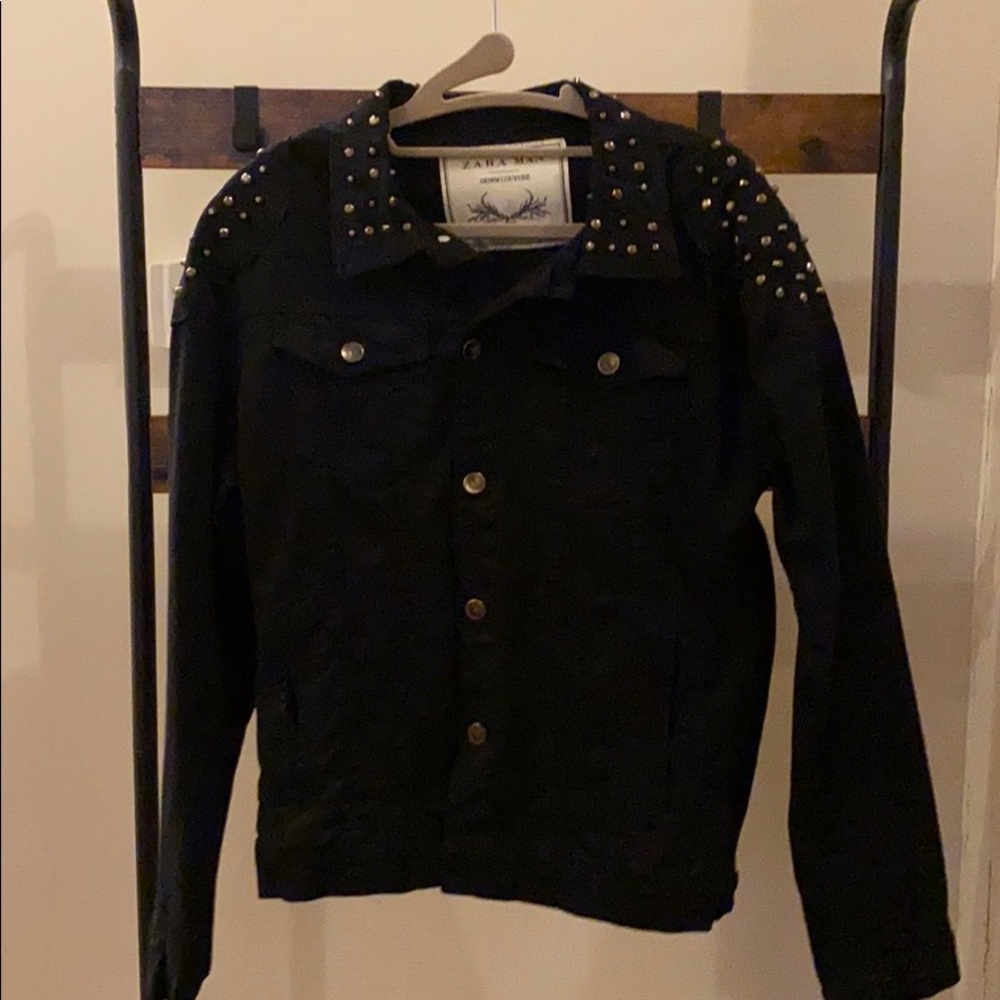 ZARA MEN STUDDED BLACK DENIM JACKET